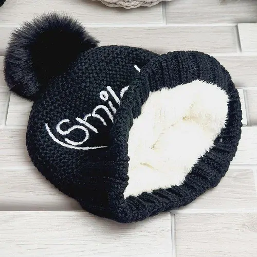 Dětský zimní set – černá šála a čepice Smile | teplý doplněk pro děti