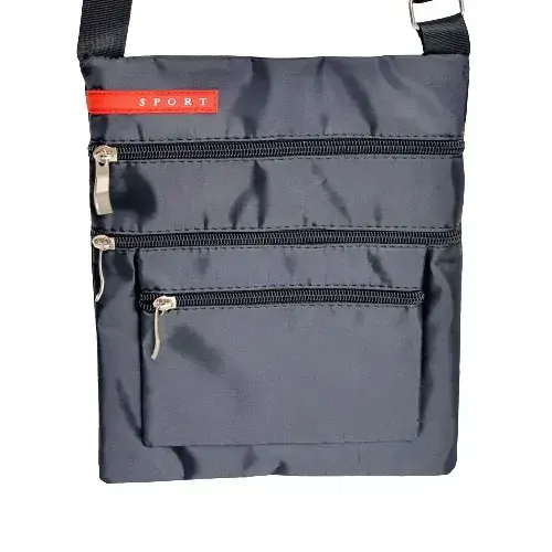 Sportovní crossbody taška se čtyřmi kapsami na zip - černá