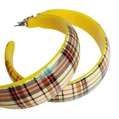 Náušnice kruhy plast - kostky