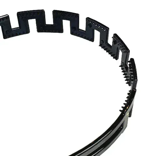 Plastová čelenka černá lesklá - hradby