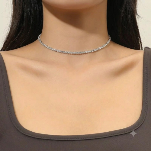 Elegantní štrasový náhrdelník stříbrný – luxusní třpytivý obojek (choker)