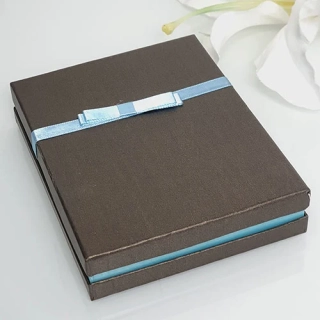 Papírová dárková krabička - modrohnědá