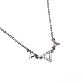 Dámský řetízek s přívěskem - stříbrný